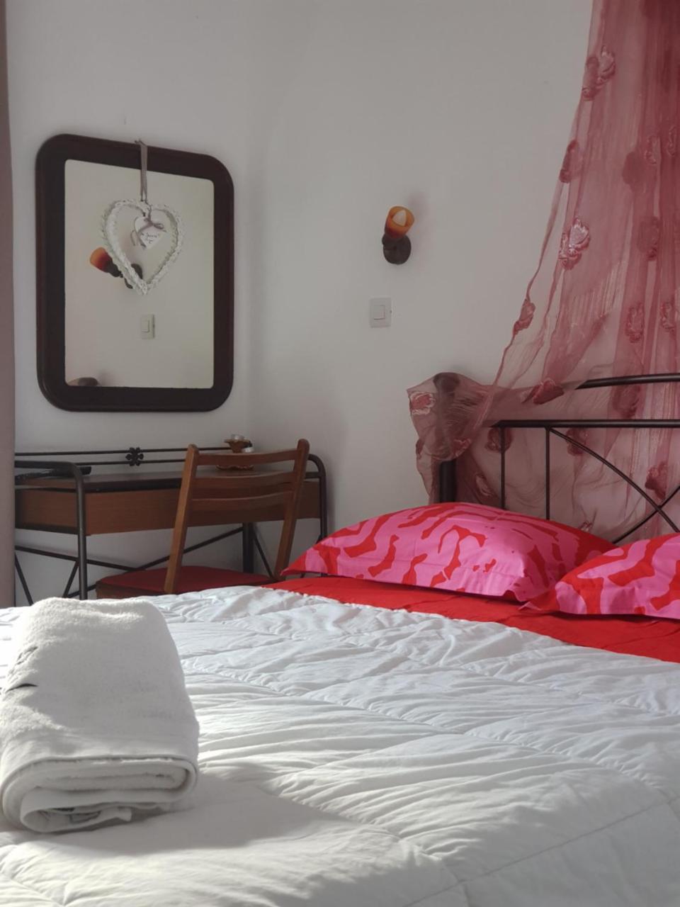 Petra & Elato Art Hotel Valtessiniko Dış mekan fotoğraf