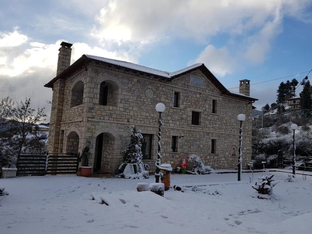 Petra & Elato Art Hotel Valtessiniko Dış mekan fotoğraf
