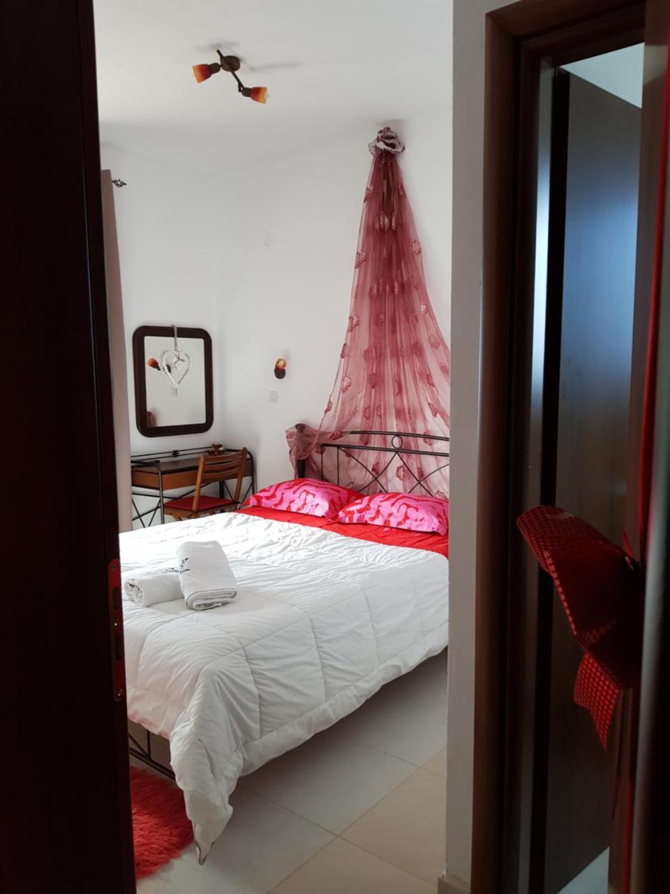 Petra & Elato Art Hotel Valtessiniko Dış mekan fotoğraf