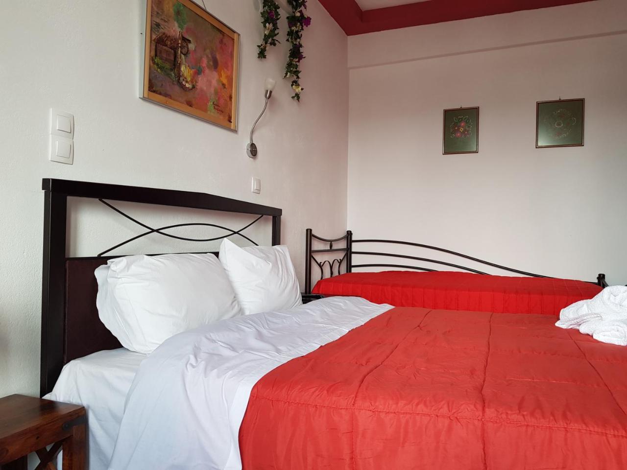 Petra & Elato Art Hotel Valtessiniko Dış mekan fotoğraf