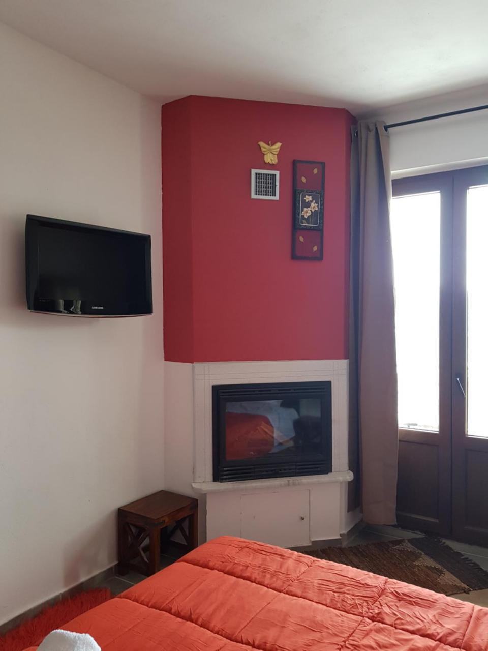Petra & Elato Art Hotel Valtessiniko Dış mekan fotoğraf