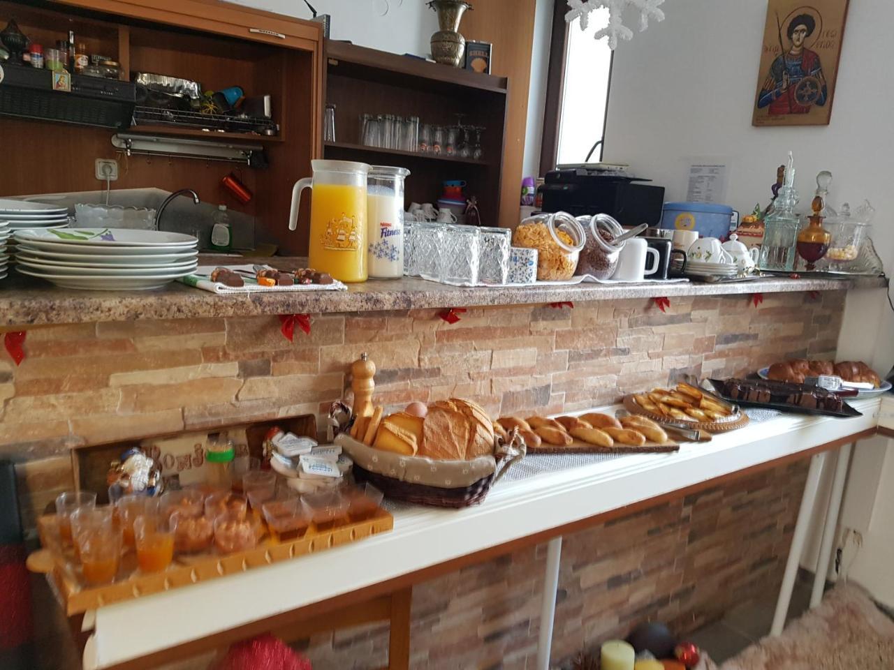 Petra & Elato Art Hotel Valtessiniko Dış mekan fotoğraf