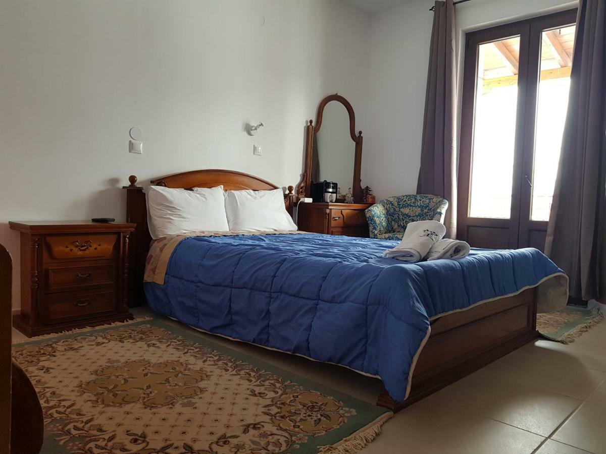 Petra & Elato Art Hotel Valtessiniko Dış mekan fotoğraf
